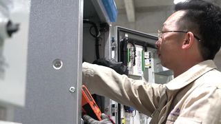 Внутри Тяньаня: испытание распределительного устройства на месте